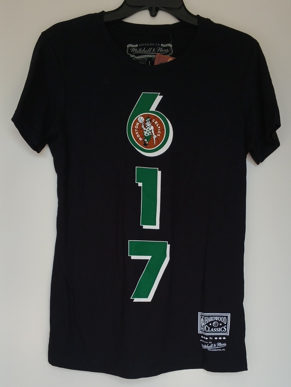 Mitchell & Ness Black Tee with Green Boston Celtics 617 Graphic Size Large NWT